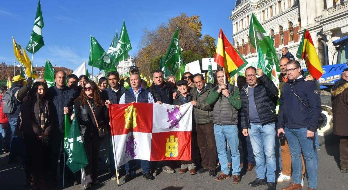 Agricultores y ganaderos protestan en Madrid contra el tratado con Mercosur