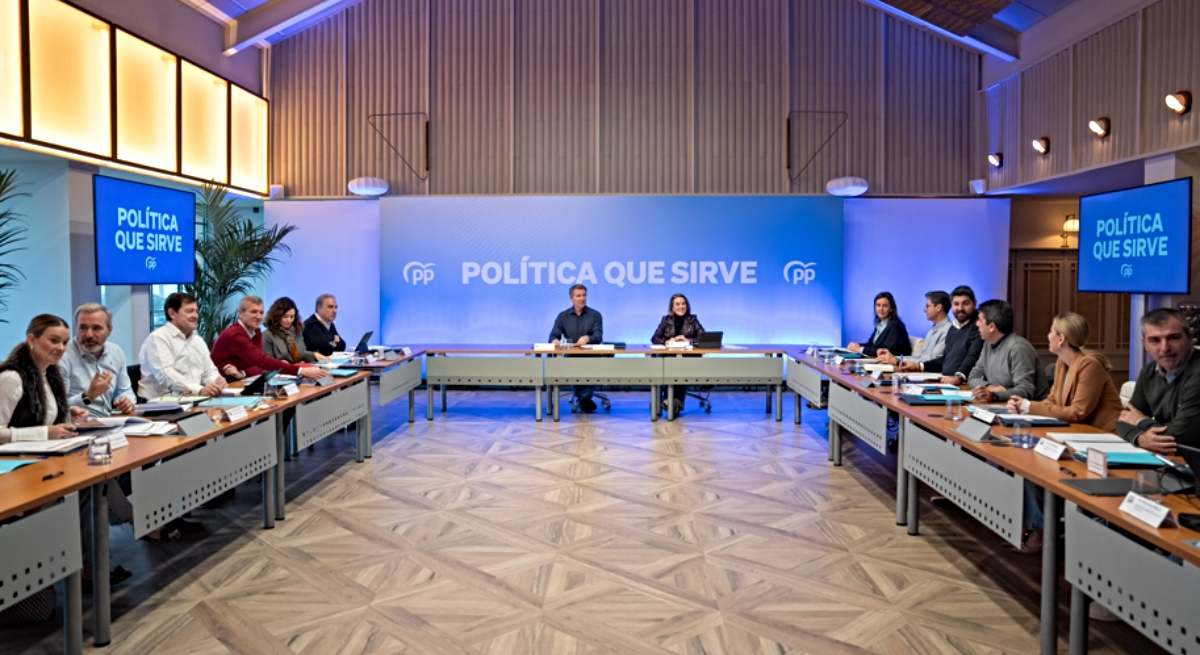 Imagen de la cumbre del PP en Asturias