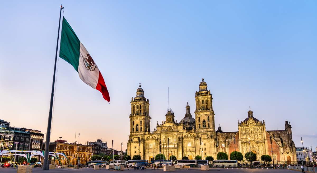 mexico-zocalo-istock.jpg