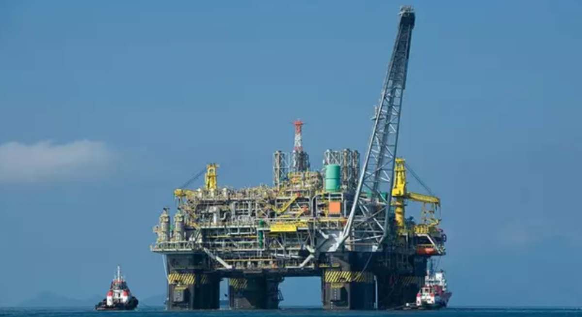 Una instalación petrolífera en alta mar / EP