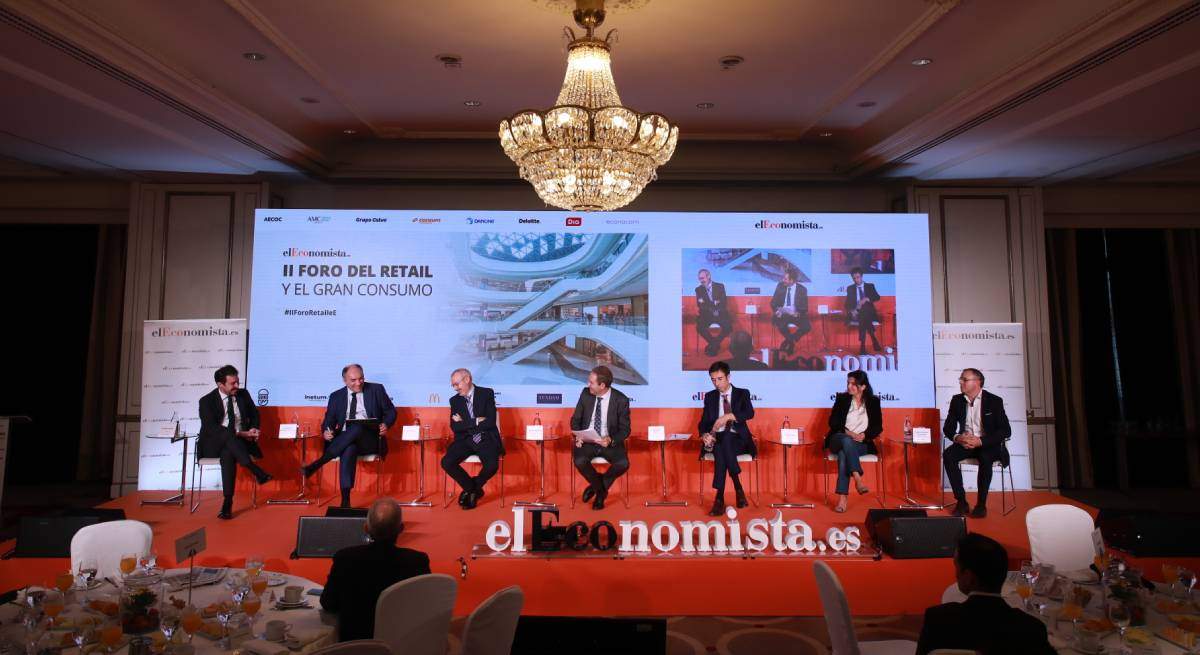 foro-retail-mesa-3.jpg