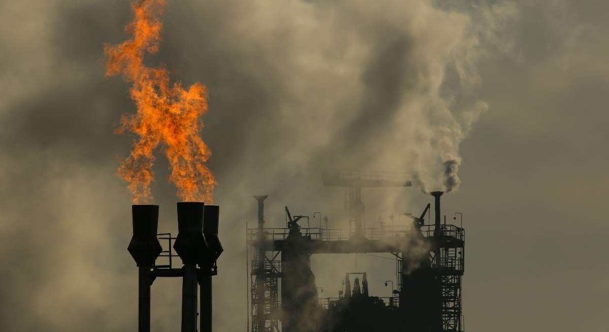 carbon-industria-quema-combustible-alamy.jpg