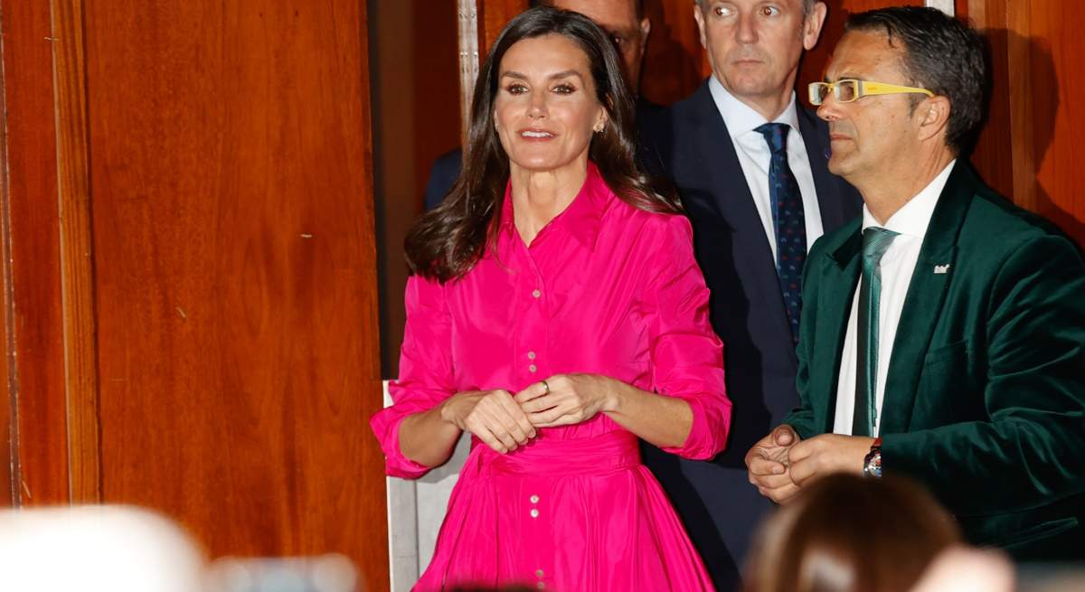letizia-look-rosa-1200.jpg