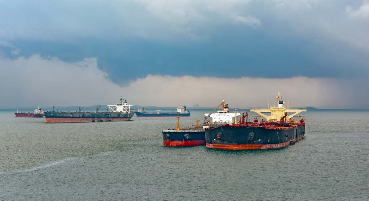 petrolero-barco-buque-crudo-dreamstime.jpg