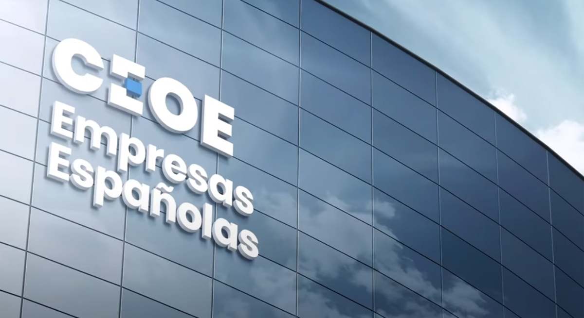 Fachada de la sede de la CEOE