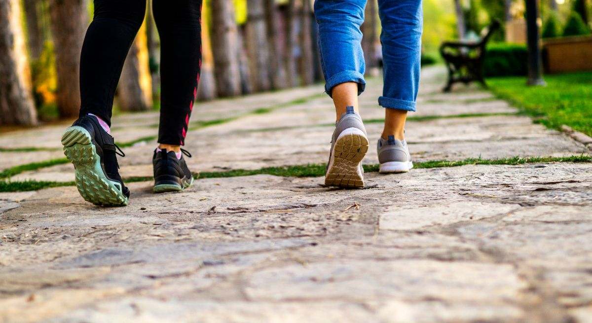 Caminar mejora la salud física y mental