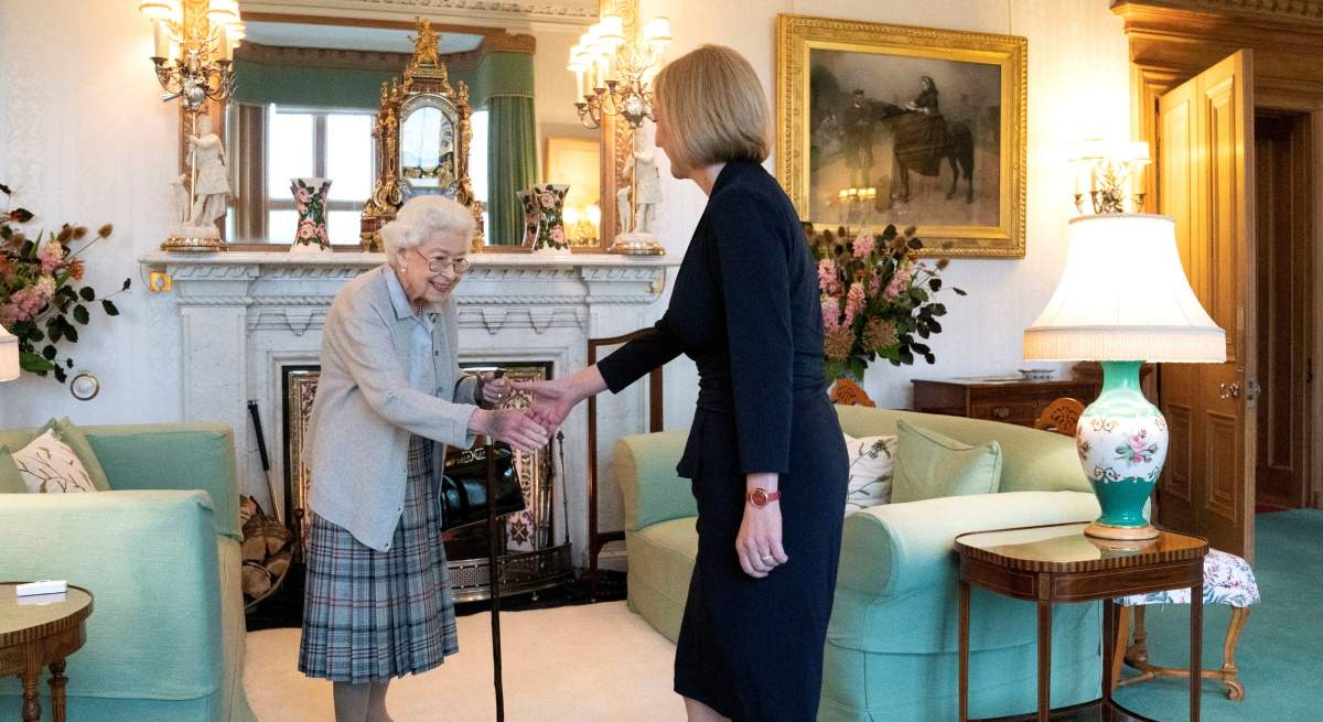 liz-truss-Isabel-II-nombramiento-Reuters.jpg