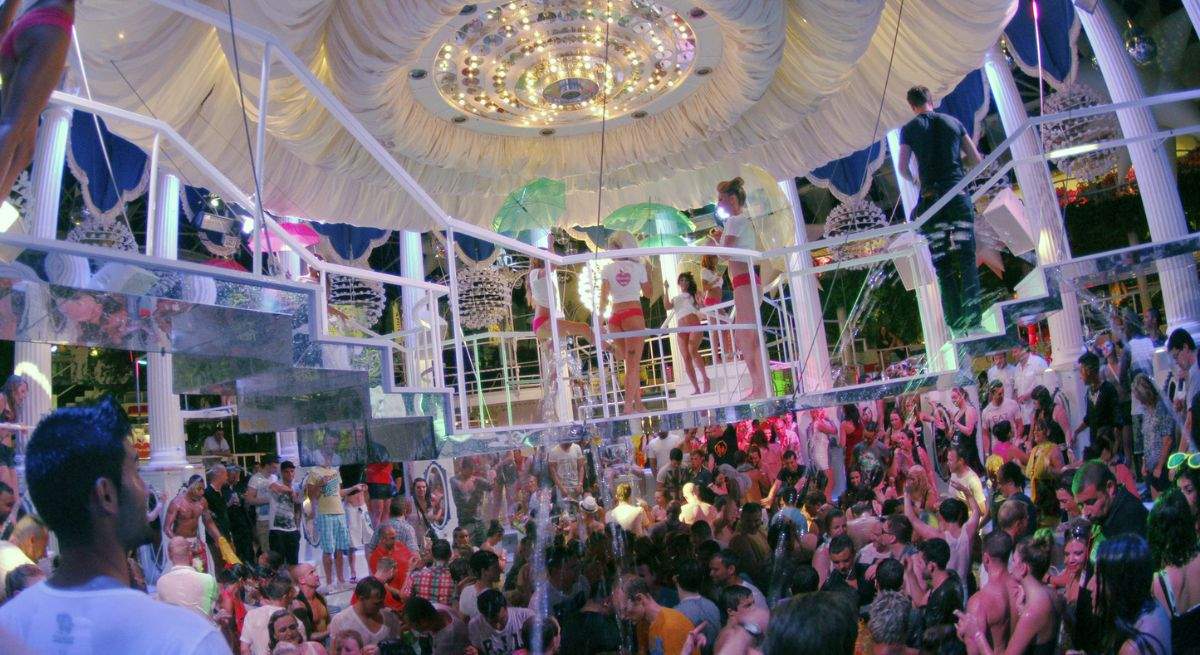ninera-disco-dreamstime.jpg