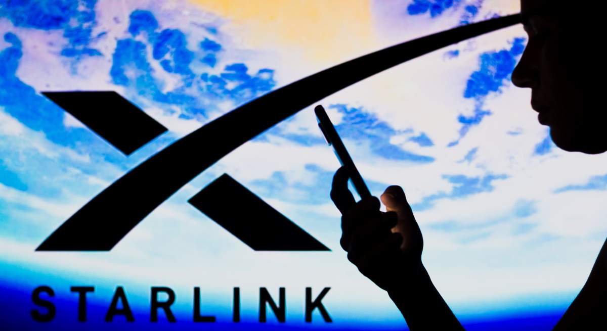 starlink-musk-dreamstime.jpg