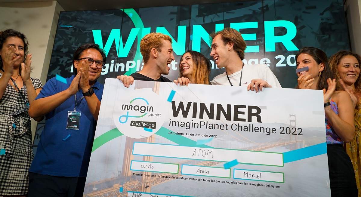 imaginPlanet-Challenge-Equipo-Atom-FOTO-3.jpg
