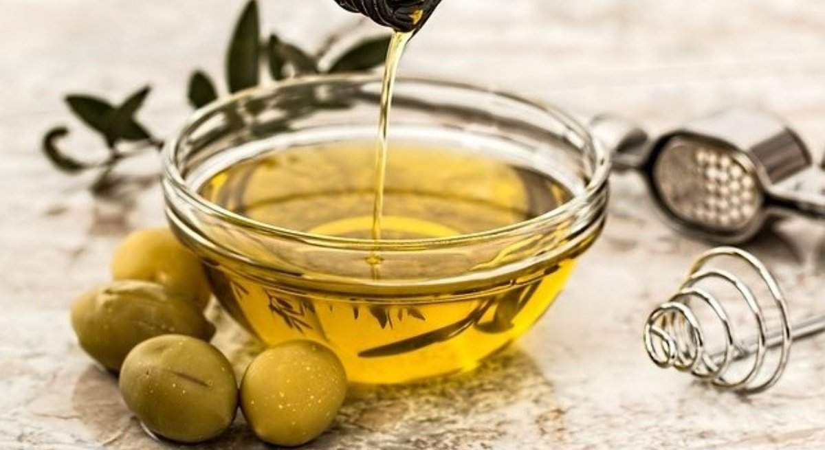 EuropaPress_3332844_aceite_oliva-1.jpg