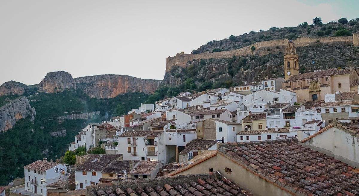 Vistas al pueblo de Chulilla en la Comunidad Valenciana. España