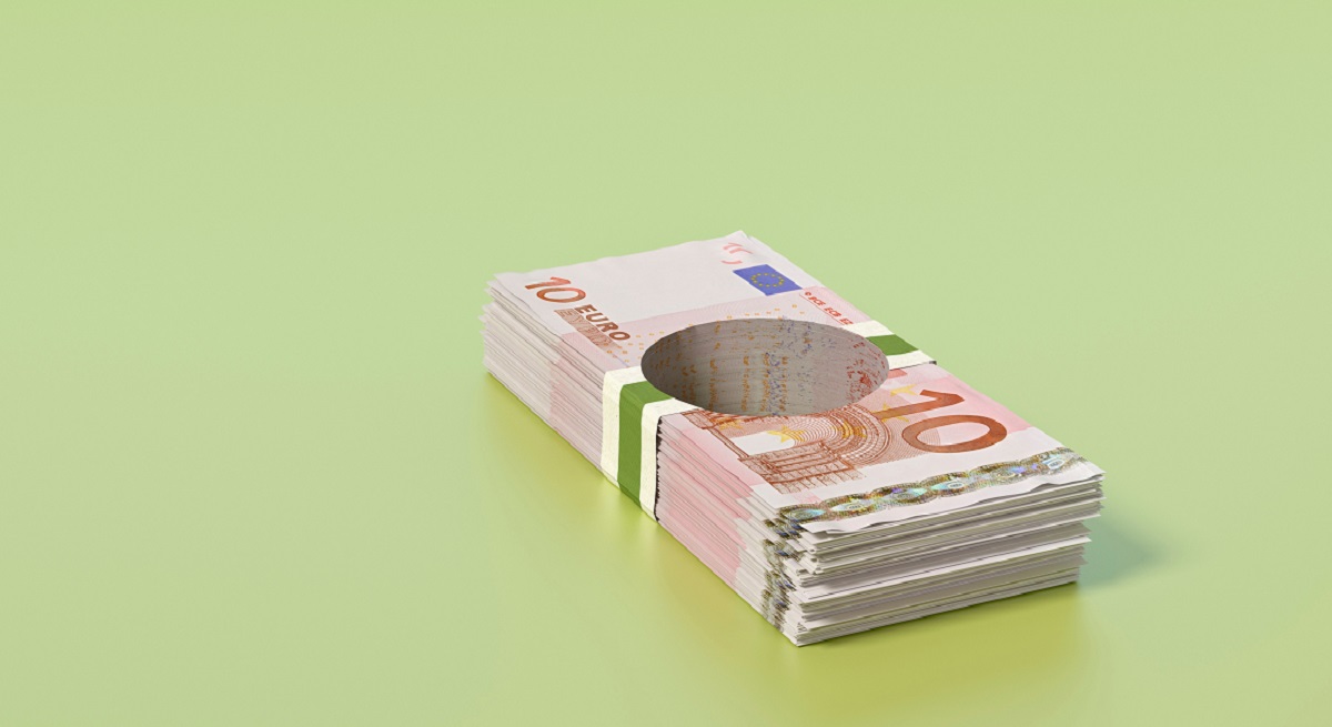 1200-x-655-Agujero-en-billetes-de-euro-Getty.jpg