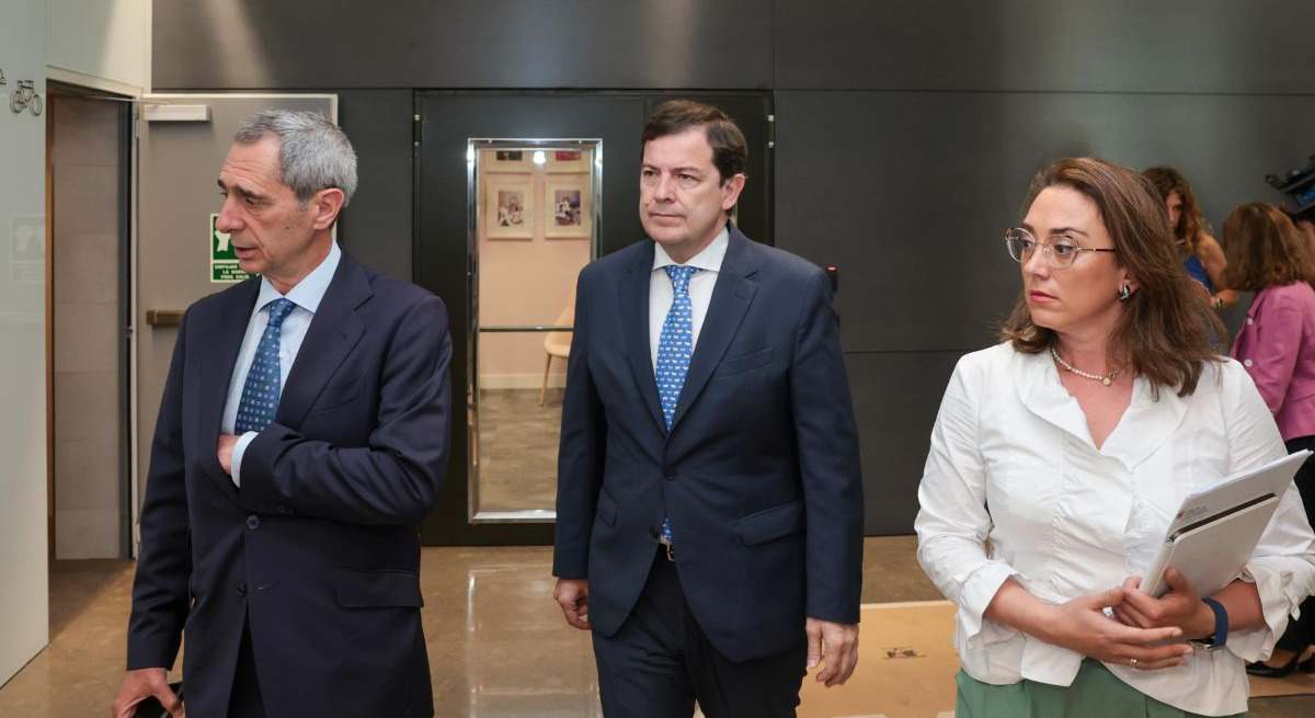 Juan Luis Rivero, CEO de Azucarera, Mañueco y la consejera de Agricultura