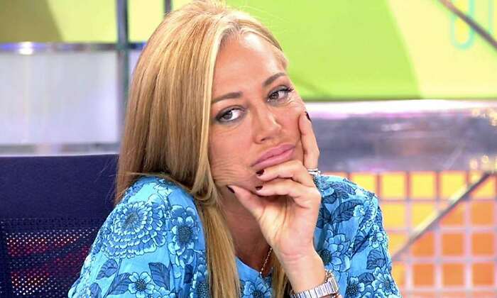 Belén Esteban, "hundida": su trabajo está en el aire y teme quedarse coja  para siempre tras su caída