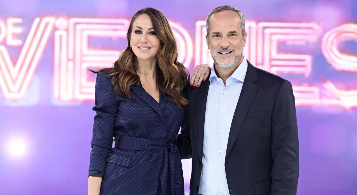 Beatriz Archidona y Santi Acosta en De viernes de Telecinco
