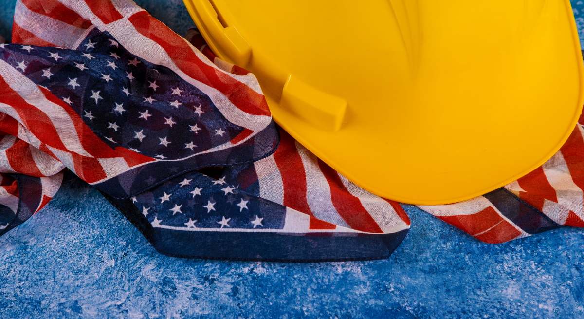 bandera-eeuu-trabajadores-empleos-dreamstime.jpg