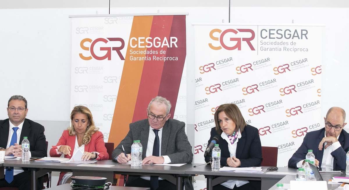 Presentacion-XII-Informe-Financiacion-de-la-Pyme-CESGAR-Autoria-Julia-Roble-Alta-scaled.jpg