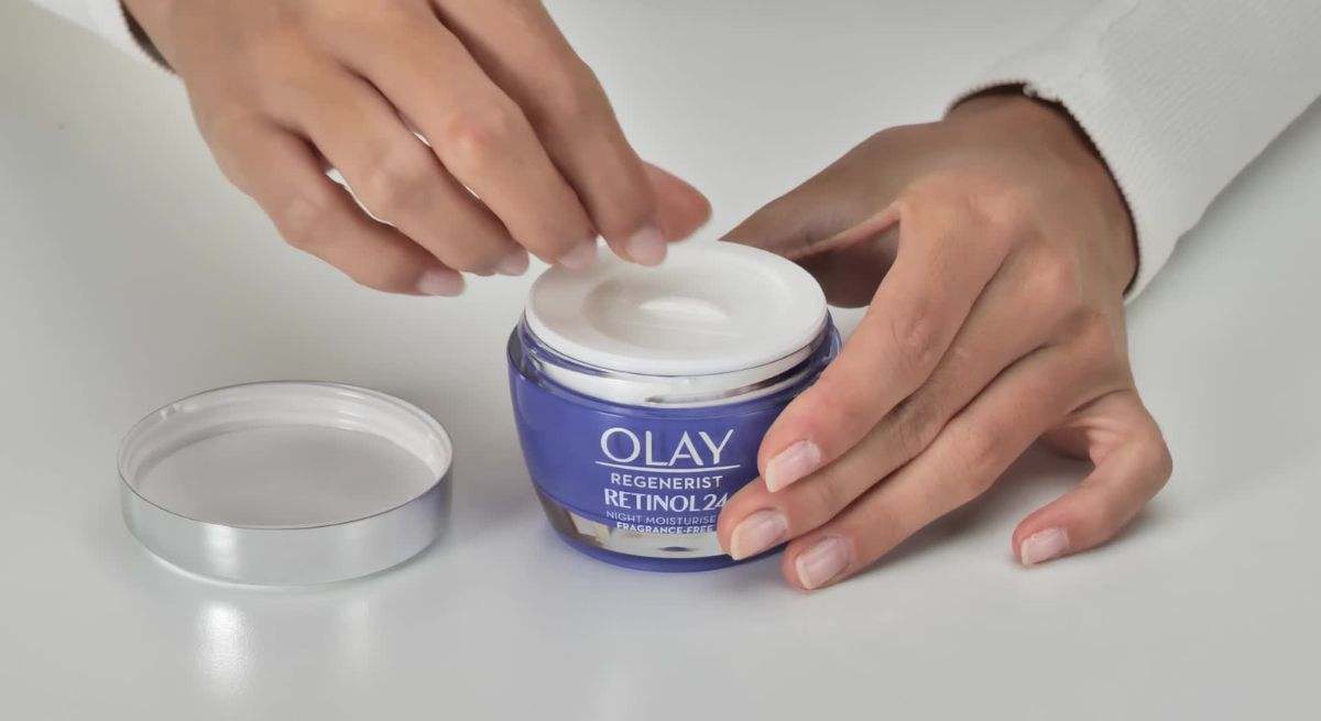 Crema hidratante Olay Regenerist Retinol 24 MAX de Olay