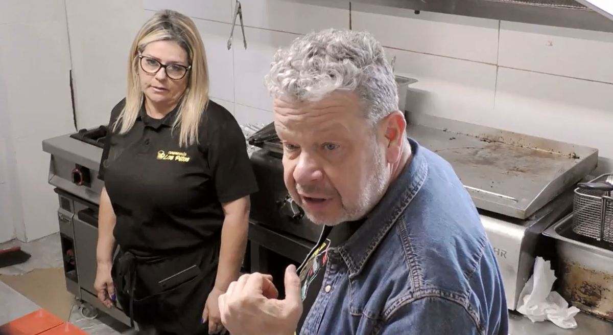 Alberto Chicote en la cocina de un restaurante en su novena edición de pesadilla en la cocina