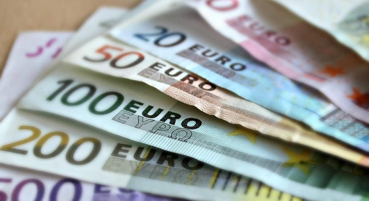 banknotes.jpg