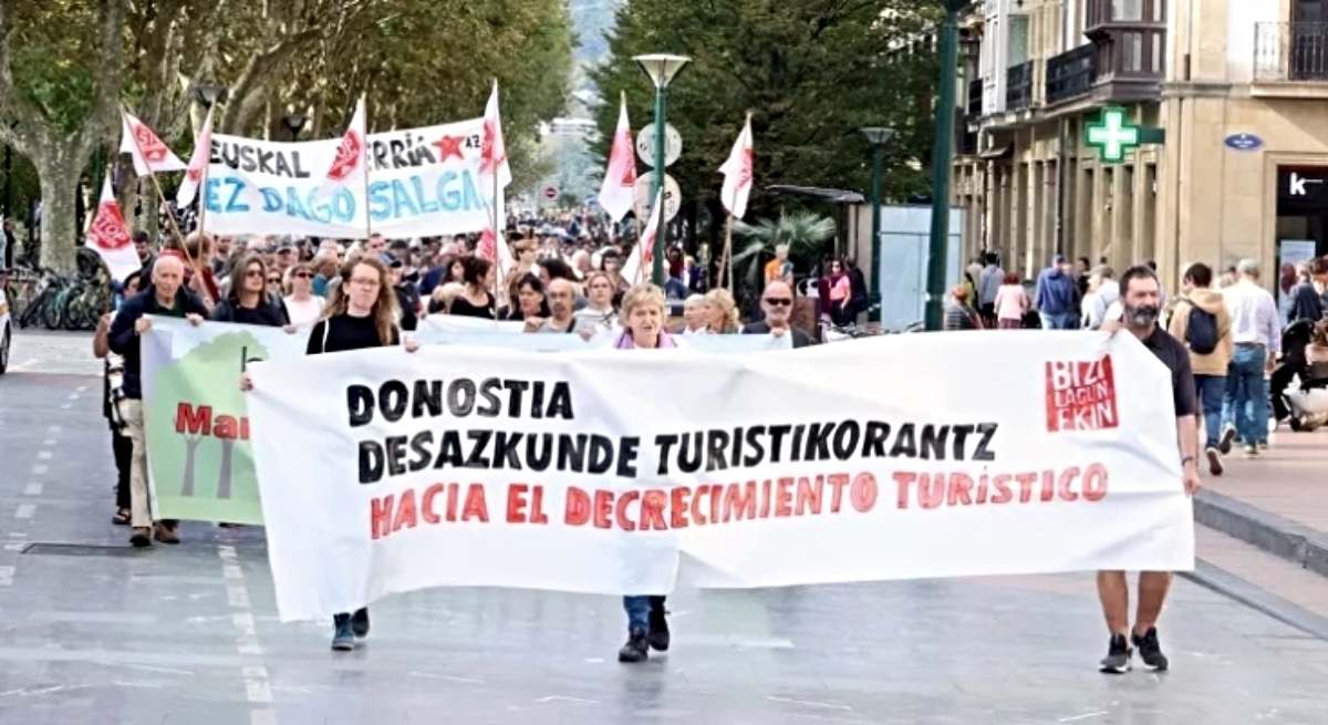 "Hacia el decrecimiento turístico", el lema de la marcha, como en 2023 / Bizilagunekin