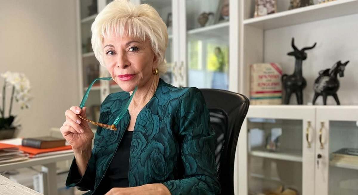 Isabel Allende.