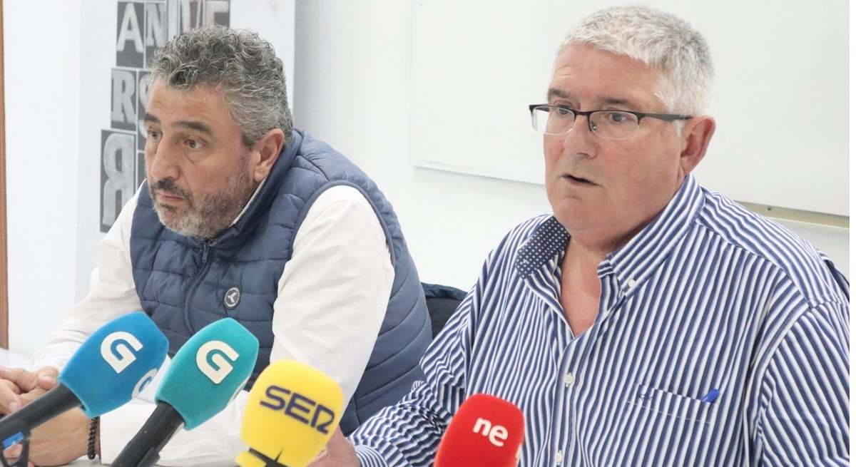 Rueda de prensa del responsable de Producciones Ecológicas y Extensivas de Unións Agrarias, José Ramón González, y el secretario de Coordinación Sectorial, Félix Porto