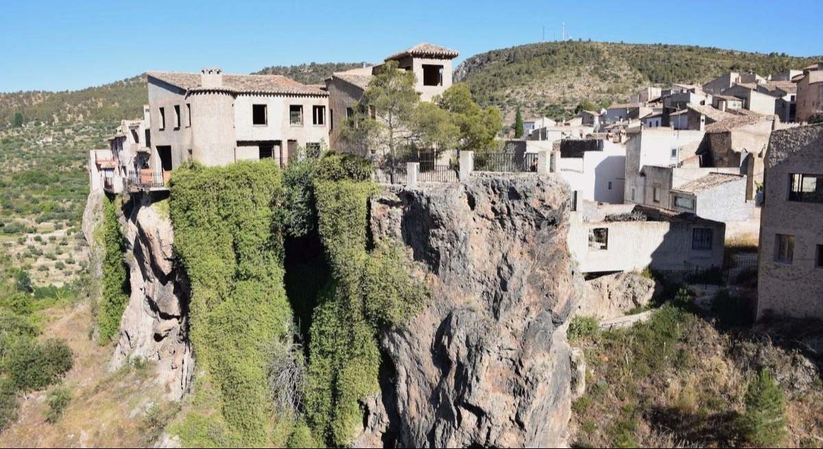Letur desde las alturas