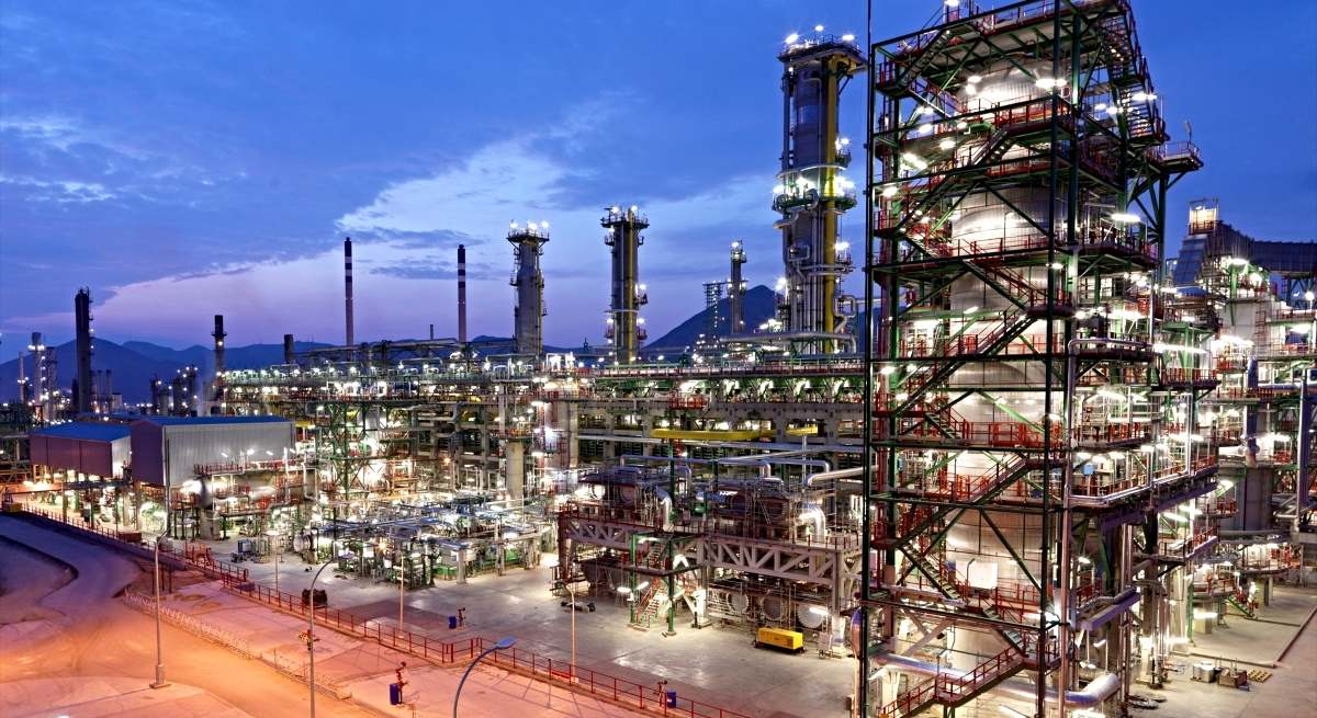 Instalaciones de Técnicas Reunidas y Sinopec / EP