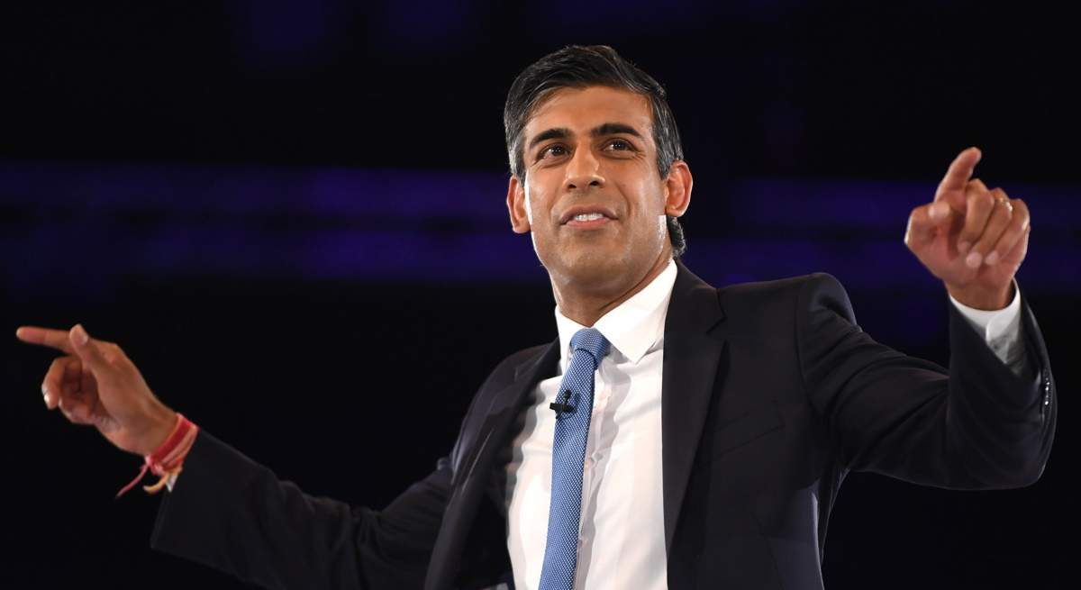 rishi-sunak-senala-efe.jpg