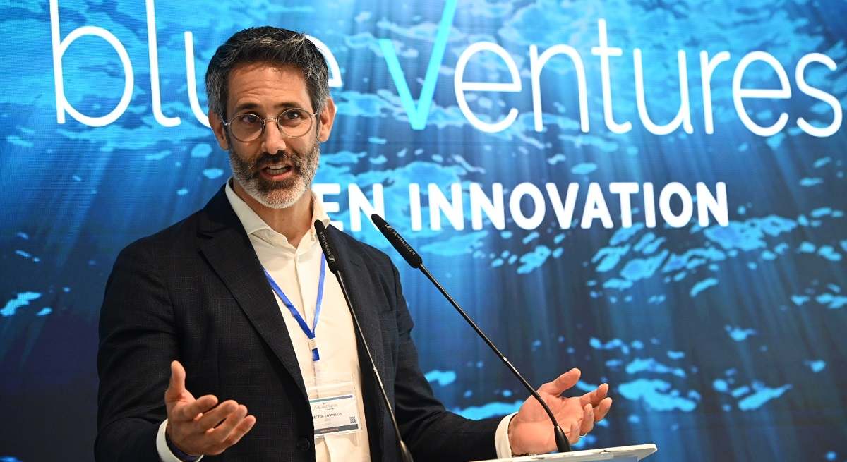 Hector-Dominguis-Blue-VENTURES.JPG