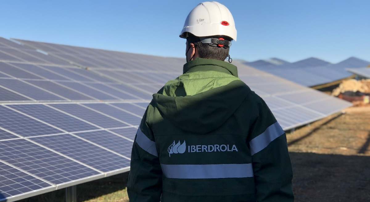 Planta-fotovoltaica-de-Iberdrola.jpg