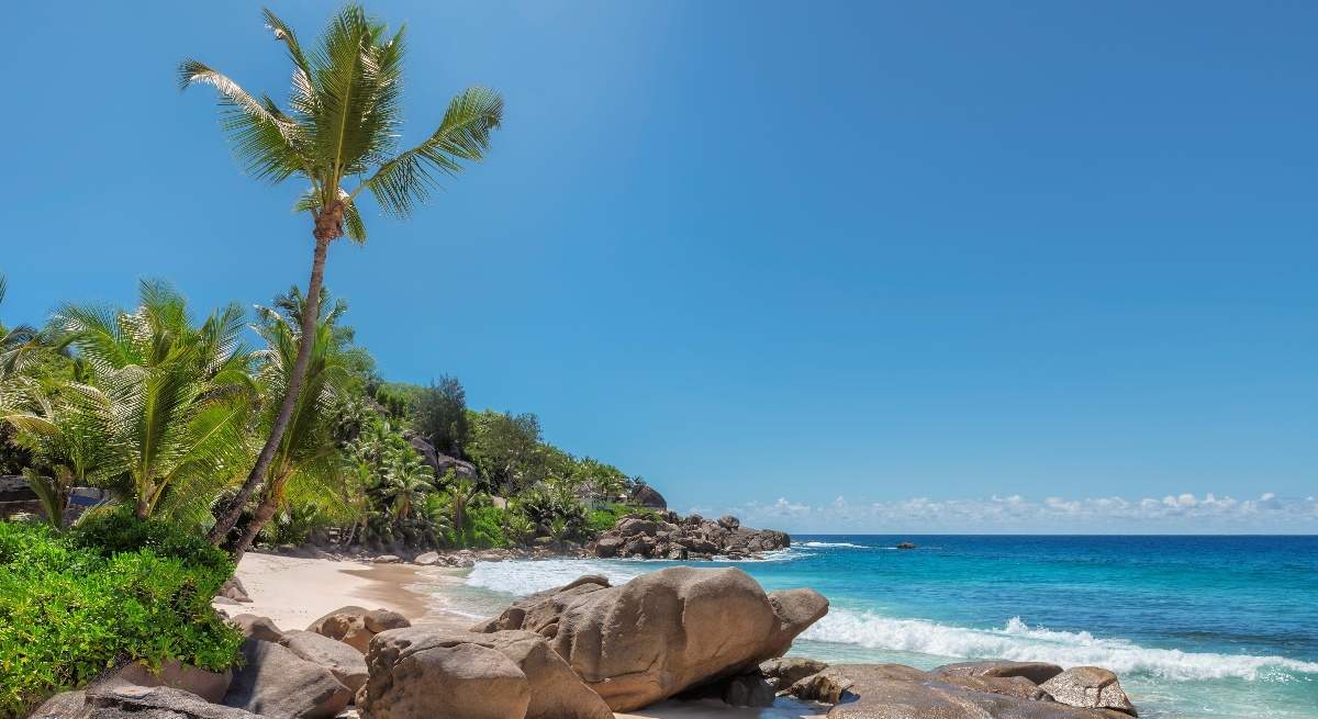Seychelles-islas-playa-mar-alamy.jpg