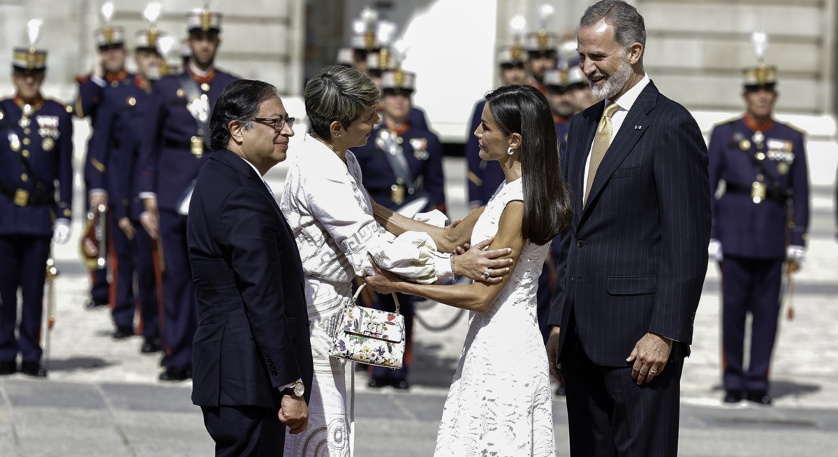 letizia-vestido-blanco-visita-colombia-1200-2.jpg