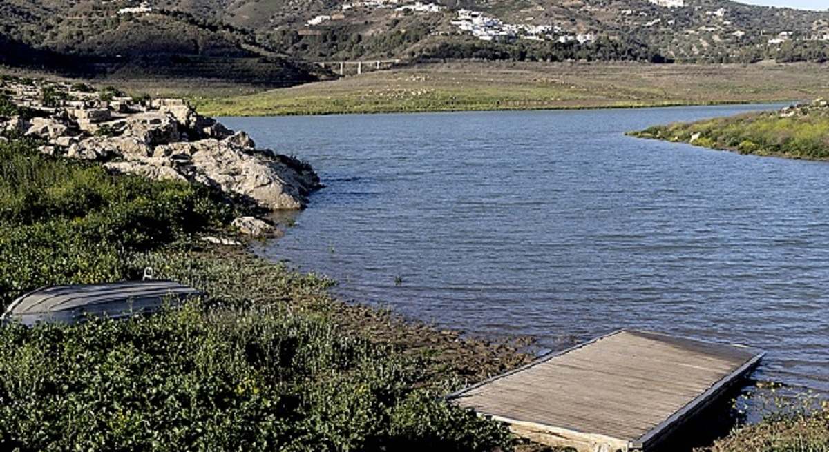 El embalse de La Viñuela (Málaga) está a menos del 10% de su capacidad. EFE