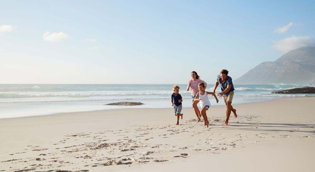 Una familia en la playa