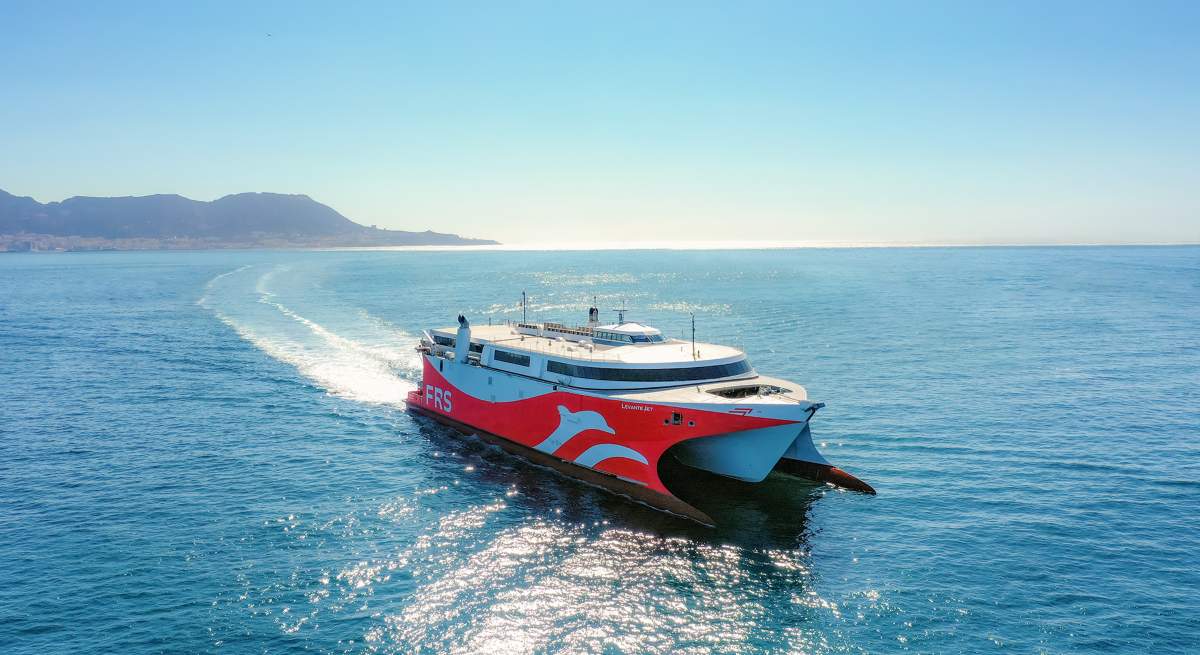Fast-ferry-Levante-Jet.jpg