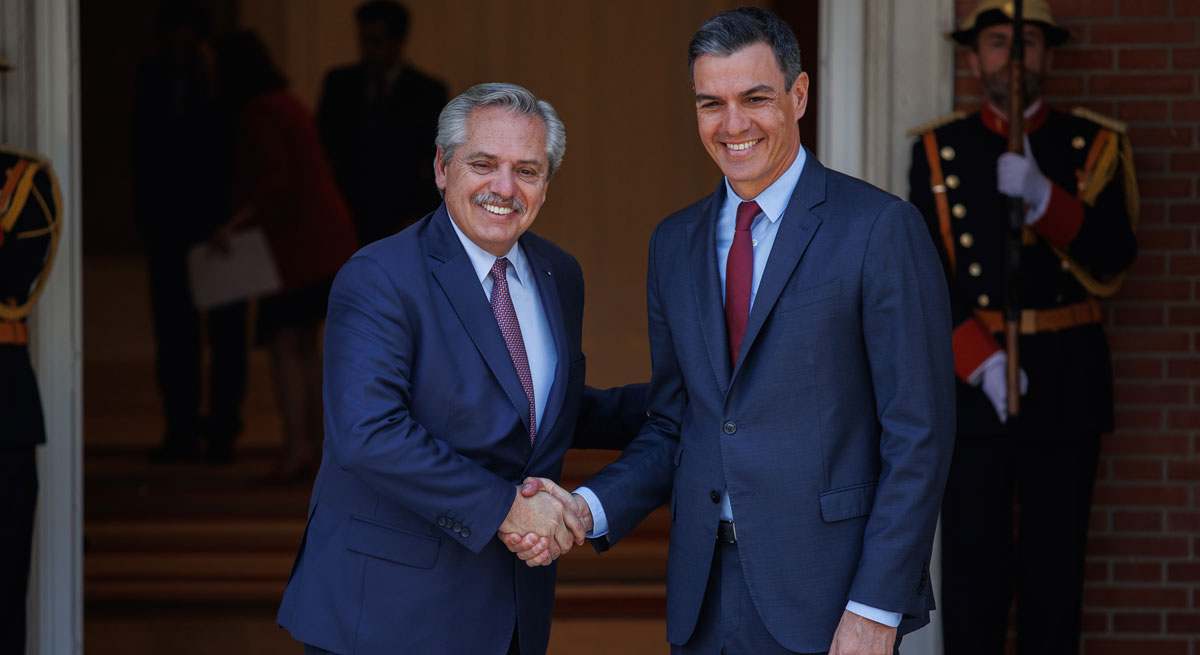 EuropaPress_4441153_presidente_argentina_alberto_fernandez_recibido_presidente_gobierno_pedro.jpg