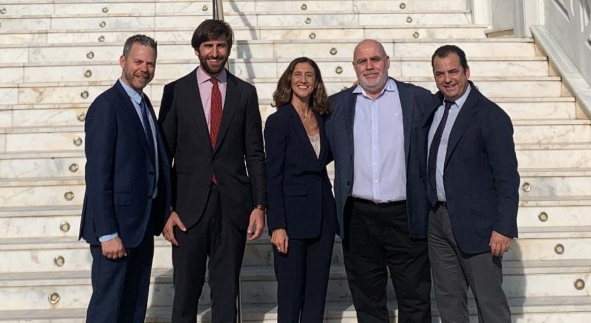 Directivos Pérez y Cia