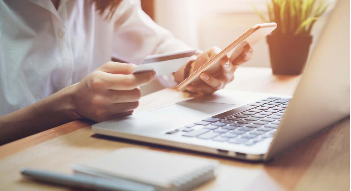 Pago_online_con_tarjeta_iStock.jpg
