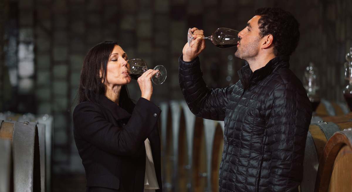 El-vino-esta-muy-arraigado-en-la-cultura-espanola.jpg
