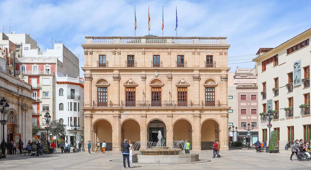 ayunt-castello.jpg