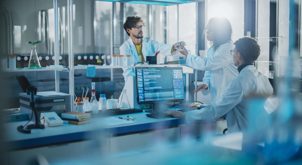 investigadores-espanoles.jpg