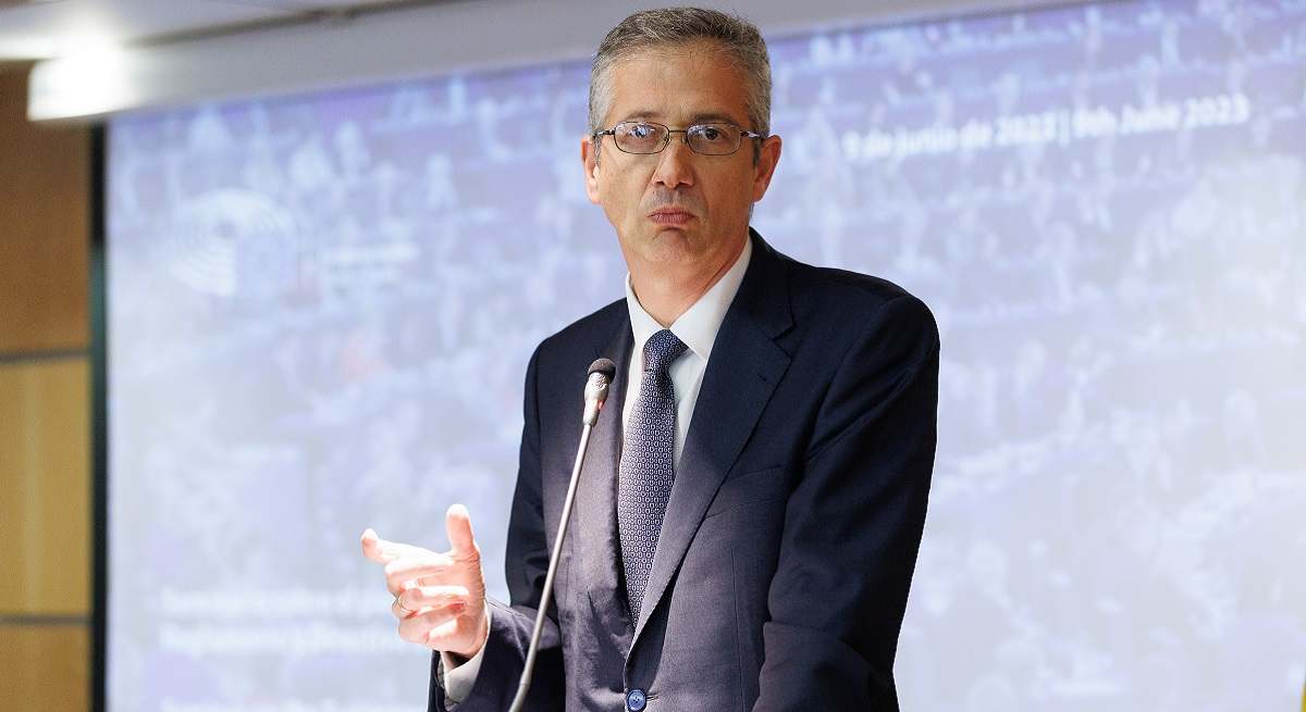 EuropaPress_5260892_gobernador_banco_espana_pablo_hernandez_cos_interviene_seminario_alto_nivel.jpg
