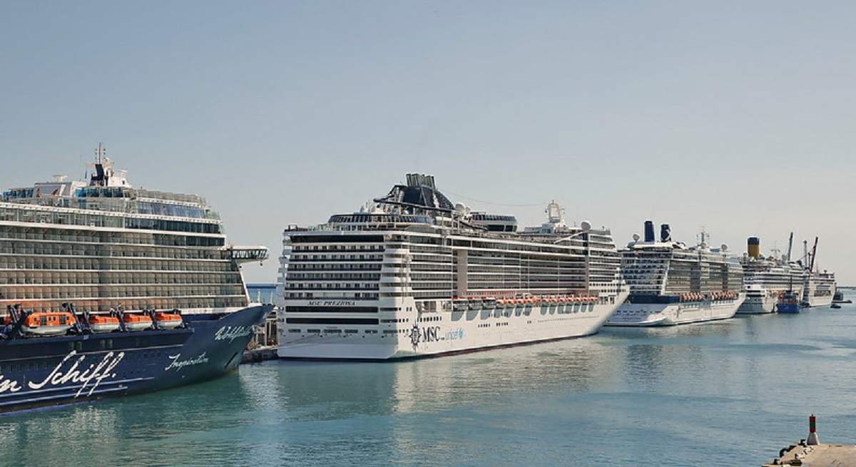 CrucerosBcn1200Web.jpg