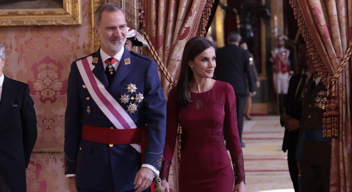 felipe-letizia-pascua-palacio-real-1200.jpg