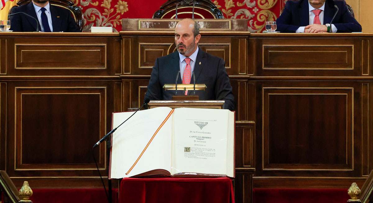 Sesion-constitutiva-117627337_web.jpg