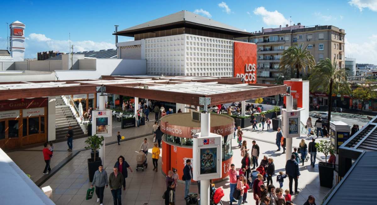 Centro comercial Los Arcos