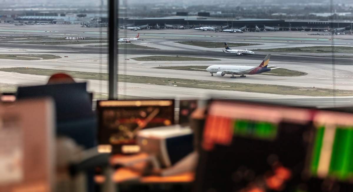 controladores-aereos-ep-1200x655.jpg